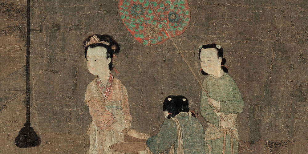 银烛秋光冷画屏，轻罗小扇扑流萤。