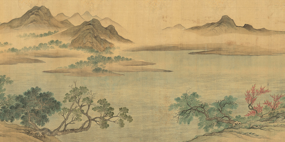 四面荷花三面柳，一城山色半城湖。